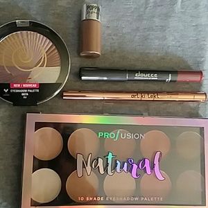 Makeup bundle